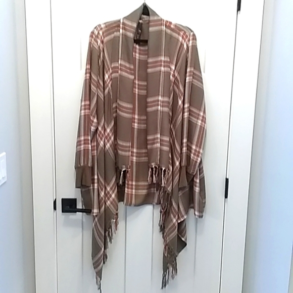 Melissa McCarthy Seven7 Plaid Fringe Jacket - Picture 1 of 5